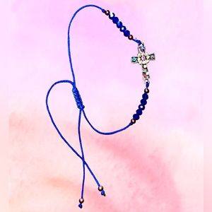 -SOLD🧾- Evil eye beaded cross bracelet 🧿🪬
In: Blue